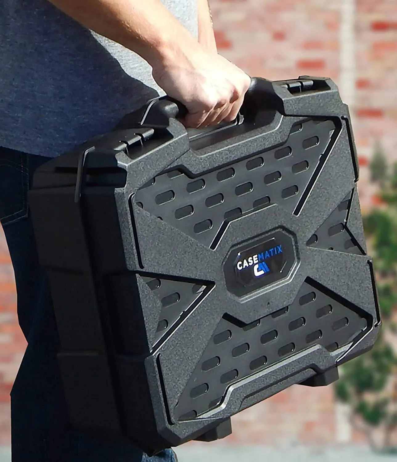Casematix Carry Case with Customizable Foam For Oculus Quest (2019) and  Meta Quest 2 (2020)